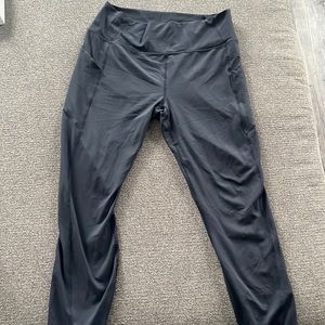 XL fabletics leggings.